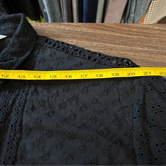 Rails Black Eyelet Short Sleeve Button Down Shirt S - Picture 6 of 9